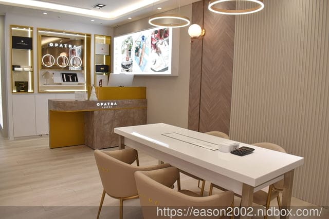 居家保養推薦 | 英國領導品牌 OPATRA SPA 南京復興館 如何利用 OPATRA緊緻抗老美容儀套組 做居家微SPA！？