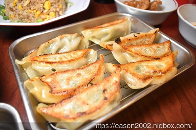 台北美食 | 虎記餃子世貿店 脆皮煎餃+拉麵 中華擔擔麵 輕鬆價格體驗日本中華食堂文化