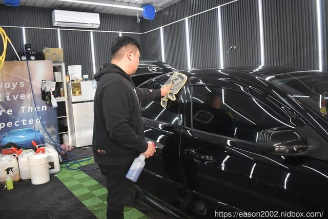 竹北手工洗車推薦 | 洗來登汽車美容中心 佔地200坪大型手工兼自助洗車美容中心 聘請國際級汽車美容師傅領其深耕十年以上專業美容團隊