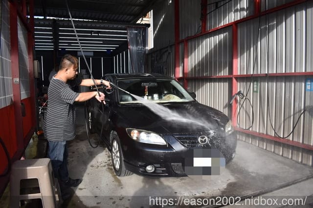 竹北手工洗車推薦 | 洗來登汽車美容中心 佔地200坪大型手工兼自助洗車美容中心 聘請國際級汽車美容師傅領其深耕十年以上專業美容團隊