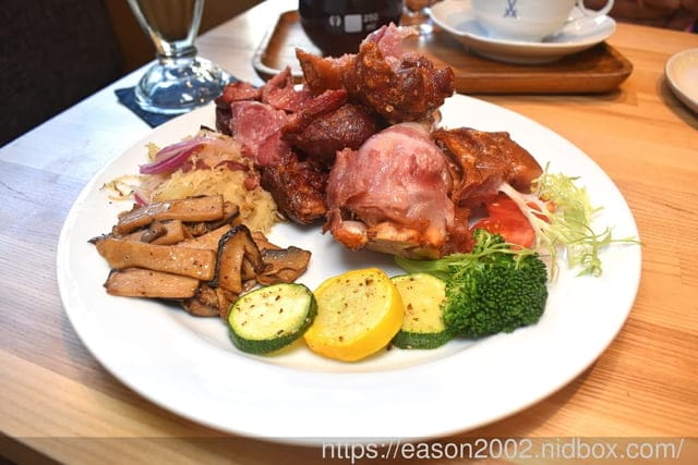 台北甜點 | 波赫士領地精品咖啡昌吉店 堅持原始風味呈現 精心手作的水果千層蛋糕、提拉米蘇  早午餐、下午首選