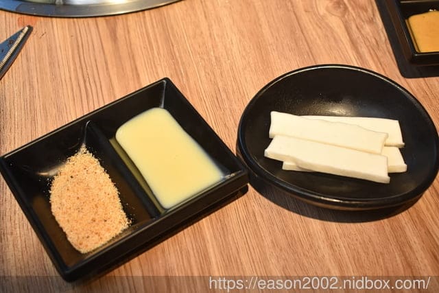 桃園燒肉吃到飽餐廳推薦 | 伍將日式燒肉火鍋吃到飽-南崁店 最低只要NT$698 就可以享受精緻燒肉、火鍋自助吧、飲料吧、冰淇淋吧（Cold Stone、卡比索）、甜點櫃、熟食區、啤酒暢飲 無限量供應