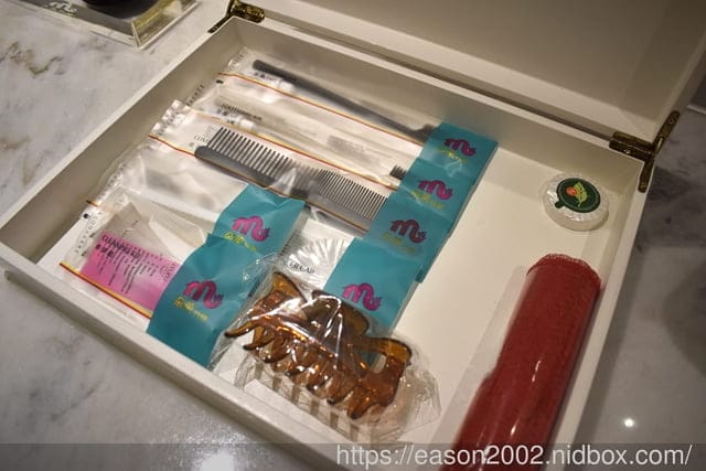 台中汽車旅館推薦 | 朵茉行館 813 房 結合中東豪華元素與當代設計的精髓 私人KTV 超大大理石浴缸 舒適的休息空間 奢華渡假天堂