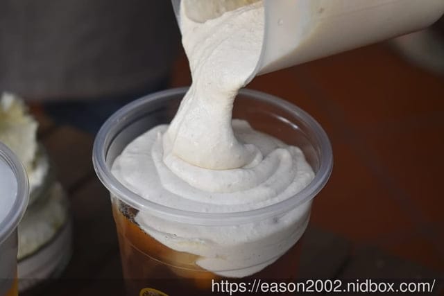 全台首創奶酥奶蓋 迪茶迪化店 | 大稻埕必喝手搖！全台第一家！可以喝的奶酥麵包搭配清爽四季春，經典四層口感超特別！