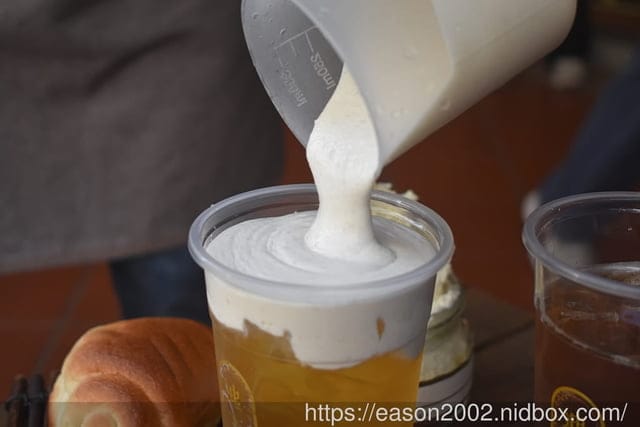 全台首創奶酥奶蓋 迪茶迪化店 | 大稻埕必喝手搖！全台第一家！可以喝的奶酥麵包搭配清爽四季春，經典四層口感超特別！