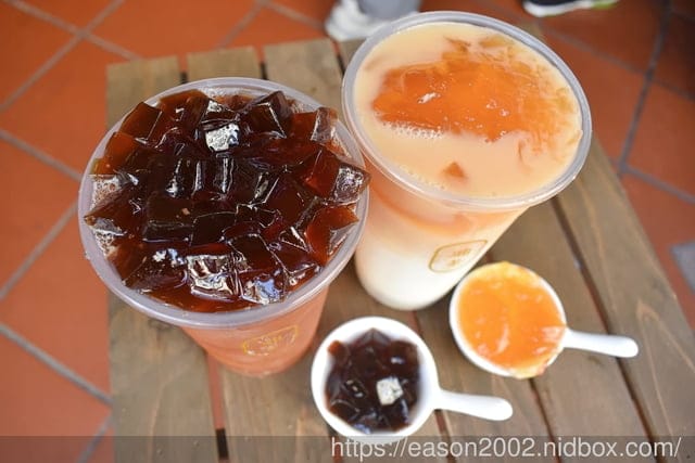 全台首創奶酥奶蓋 迪茶迪化店 | 大稻埕必喝手搖！全台第一家！可以喝的奶酥麵包搭配清爽四季春，經典四層口感超特別！