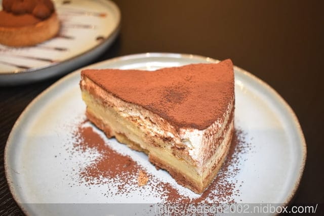 台中西屯區 精品咖啡 手作甜點 | 湮云 Lostcloud Cafe 復古收音機的主題咖啡廳 安靜舒適的空間，合適讀書、聊天、辦公、洽談工作、公司行號包場開會