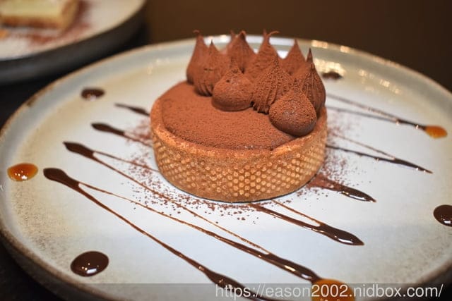 台中西屯區 精品咖啡 手作甜點 | 湮云 Lostcloud Cafe 復古收音機的主題咖啡廳 安靜舒適的空間，合適讀書、聊天、辦公、洽談工作、公司行號包場開會