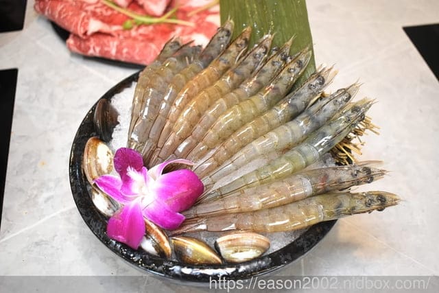 台北捷運美食 | 熟度火鍋文山景美店 每天吃的平價火鍋店 提供11種風味湯底可以選擇 爆炒湯底 異國風味湯底 創意湯底