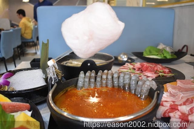 台北捷運美食 | 熟度火鍋文山景美店 每天吃的平價火鍋店 提供11種風味湯底可以選擇 爆炒湯底 異國風味湯底 創意湯底