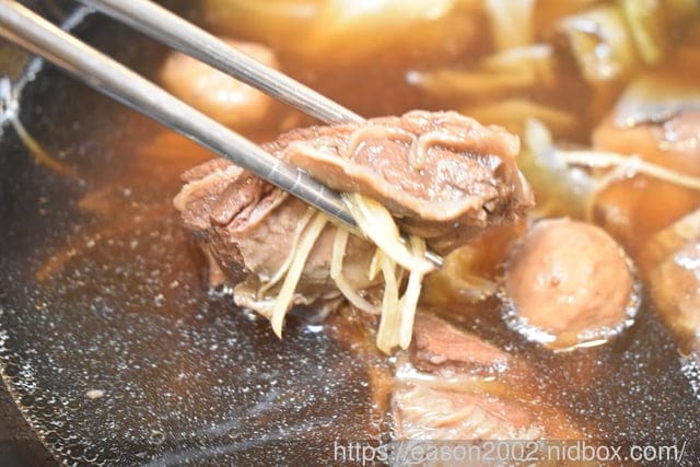 新莊美食 | 蜀羊-一碗小羊肉 新莊宏匯廣場7樓美食街 湯頭清甜甘醇 羊肉肉質軟嫩 吃起來沒有羊騷味