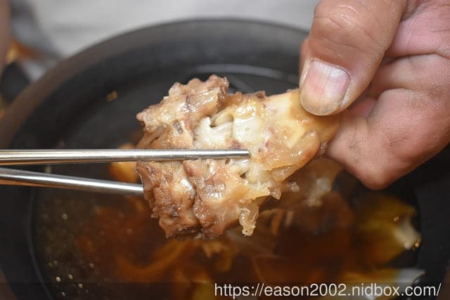 新莊美食 | 蜀羊-一碗小羊肉 新莊宏匯廣場7樓美食街 湯頭清甜甘醇 羊肉肉質軟嫩 吃起來沒有羊騷味