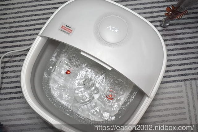 生活好物 | 艾斯凱三段溫控恆溫遙控泡腳桶 活氧氣泡、紅光暖足 摺疊收納好方便 冬天泡腳，水溫不再快速冷卻