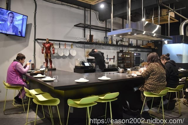 台北美食推薦 | A.I.O 餐廳 (all In One Restaurants) 碳烤野生龍蝦 買一送一 掃描 QR Code 加入新會員 加碼再送一隻
