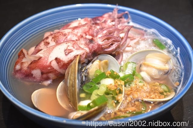 台北美食推薦 | A.I.O 餐廳 (all In One Restaurants) 碳烤野生龍蝦 買一送一 掃描 QR Code 加入新會員 加碼再送一隻