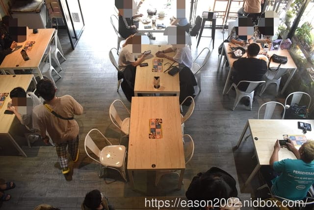 桃園人最不想公開的口袋名單早午餐 | Eat Here 吃這炭火土司 桃園丹丹！早午餐吃麵線加經典肉羹超澎湃  超狂 10 公分厚 無麵包重磅三層炸雞漢堡／三層酥脆卡拉雞加滿滿塔塔醬超罪惡！