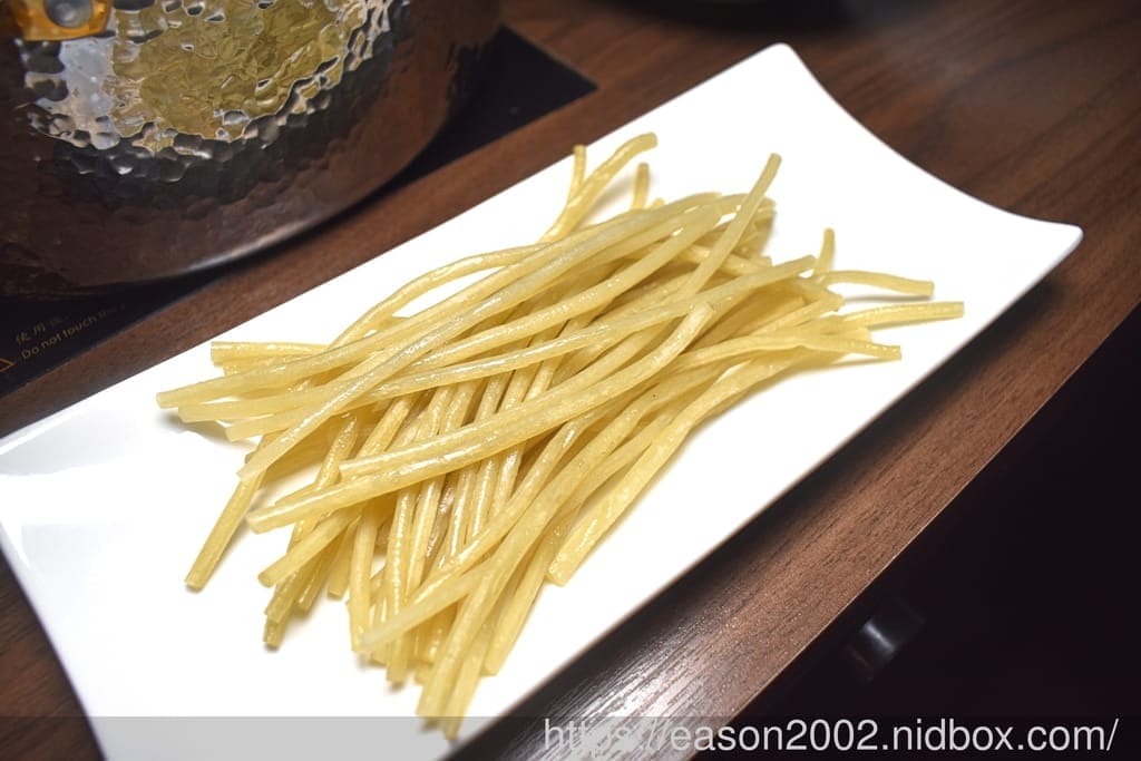 台中火鍋推薦 | 禧珍家新中式火鍋 首推獨家湯底「孟婆湯」、「螺獅粉」，還有老闆私房手路菜