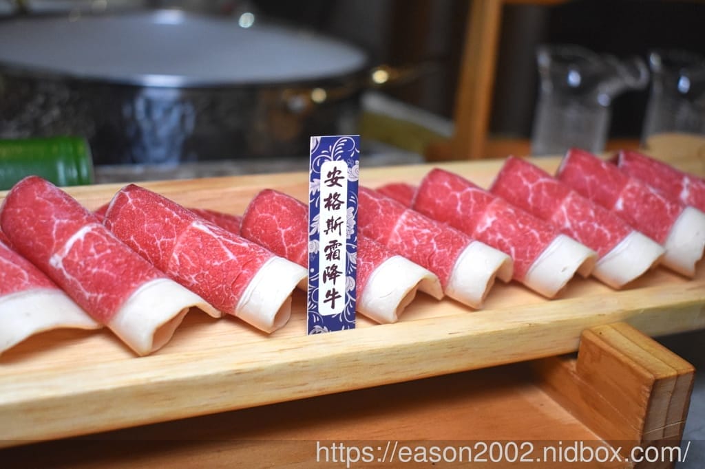 台中火鍋推薦 | 禧珍家新中式火鍋 首推獨家湯底「孟婆湯」、「螺獅粉」，還有老闆私房手路菜