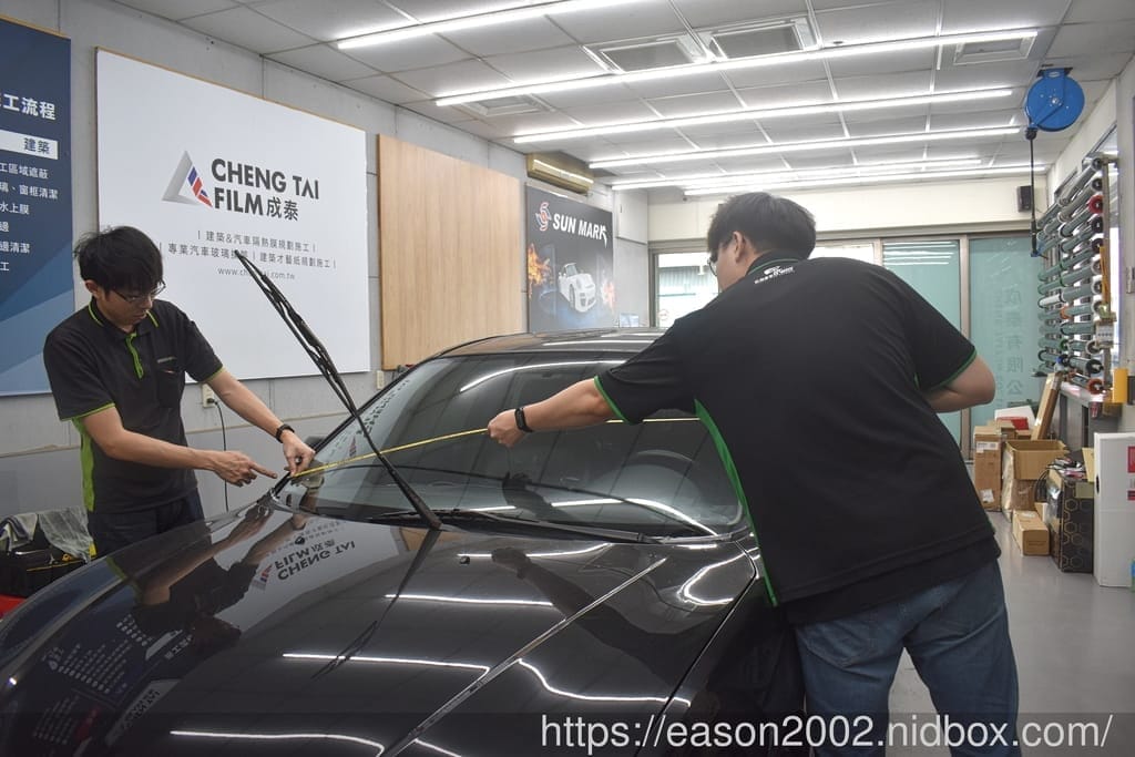 五股汽車隔熱紙推薦 | 成泰隔熱紙  格菱威GreenWay隔熱紙 省預算CP值E系列 舊換新首選 王陽明都在他們家貼的