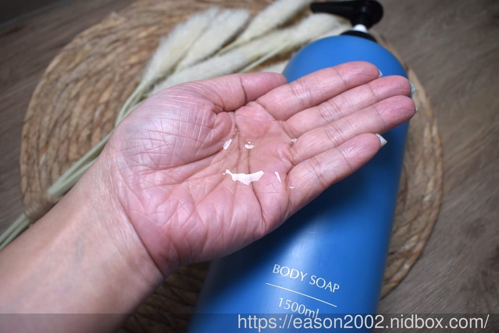 一年52週，一個習慣需要52週才能成就 | 52weeks 香氛水光沐浴精 洗澡也是一種生活美學