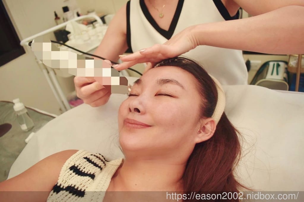 台中 FIFI x JOB 美學沙龍會館 |  最新科技AI時光肌（臉部凍齡保養）只要15分鐘 還有可以讓你快速出門的秘密，新秀美睫 | 台中美睫推薦 台中做臉推薦