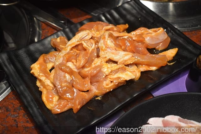 土城燒肉推薦 | Shock 土城 星際店 吃到飽燒肉餐廳 歡唱大包廂 最多可容納15-20人 生日party、節日慶祝、尾牙宴、春酒、員工聚餐等，還有提供包場服務喔～！！！