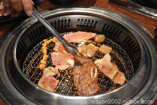 土城燒肉推薦 | Shock 土城 星際店 吃到飽燒肉餐廳 歡唱大包廂 最多可容納15-20人 生日party、節日慶祝、尾牙宴、春酒、員工聚餐等，還有提供包場服務喔～！！！