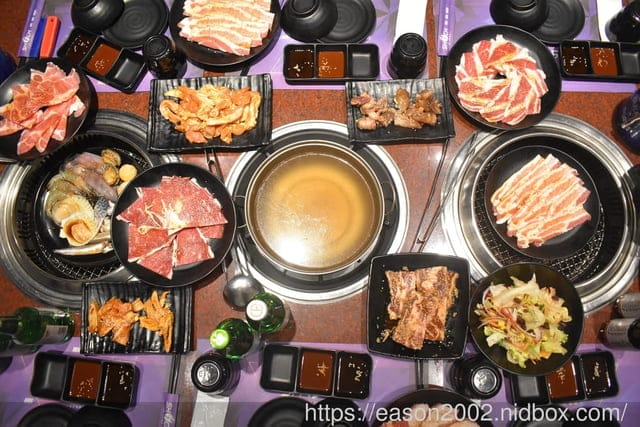 土城燒肉推薦 | Shock 土城 星際店 吃到飽燒肉餐廳 歡唱大包廂 最多可容納15-20人 生日party、節日慶祝、尾牙宴、春酒、員工聚餐等，還有提供包場服務喔～！！！