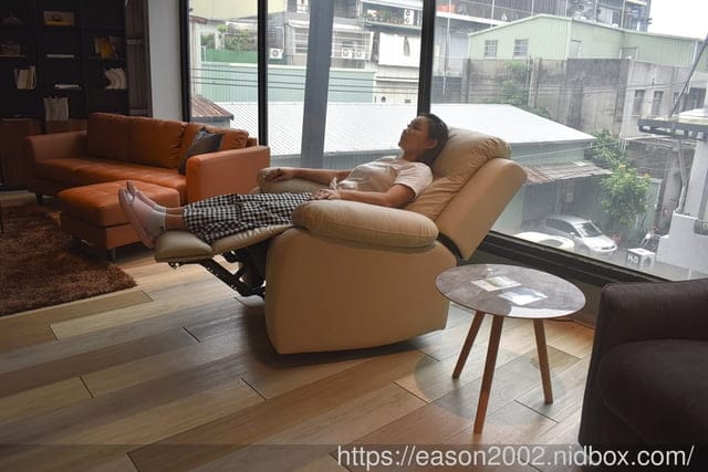 （文末抽獎）H&D 東稻家居 新莊民安門市 | 旗下子品牌 Homemeet 床墊、米卡沙發 堅持台灣製造的推薦沙發品牌 免費室內設計諮詢 超大心