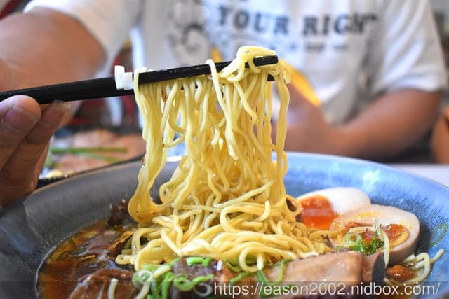 宜蘭拉麵推薦 | 頭城好吃拉麵分享 屋台拉麵 結合異國風味的創意日式拉麵 經典創意小菜