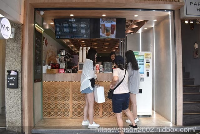 盤點西門町手搖「侍茶匠」必喝TOP 3，內行人必點超浮誇4公分厚 豆乳奶蓋|新品抹茶每杯手刷 30 秒！被抹茶耽誤的豆乳奶蓋專門店