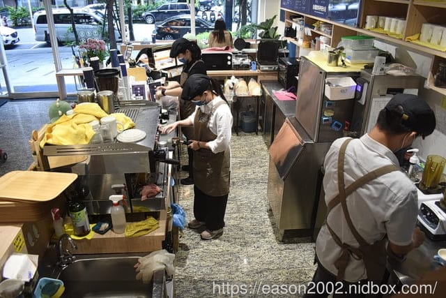 三重不限時咖啡廳 | Cozy coffee 可集咖啡 三重門市 免百元咖啡，待一下午 舒適空間 附設插座、免費wifi