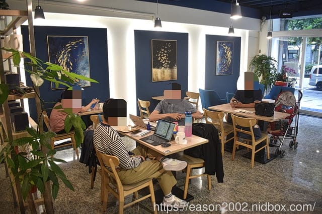 三重不限時咖啡廳 | Cozy coffee 可集咖啡 三重門市 免百元咖啡，待一下午 舒適空間 附設插座、免費wifi