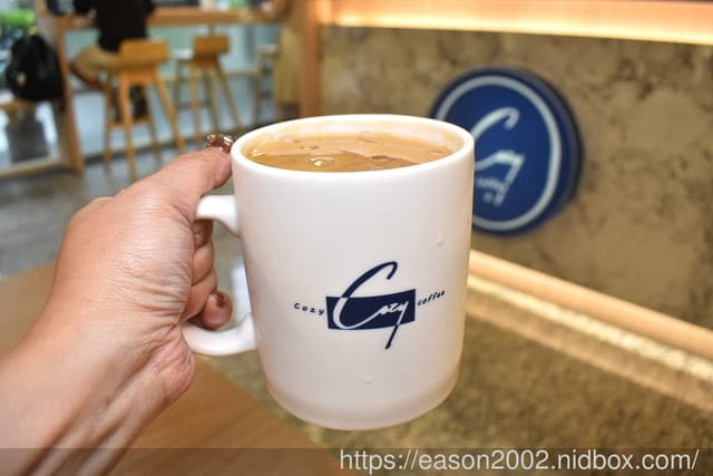 三重不限時咖啡廳 | Cozy coffee 可集咖啡 三重門市 免百元咖啡，待一下午 舒適空間 附設插座、免費wifi