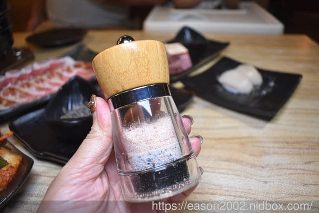 蘆洲燒肉推薦 | 在地經營23年老店 燒肉屋(蘆洲店)~感受日式炭火魅力 捷運徐匯中學站、徐匯廣場正後方