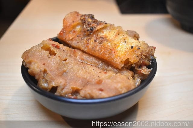 中和吃到飽鴛鴦鍋只要NT$499 | 何家香香麻辣鴛鴦鍋吃到飽 甘蔗大骨湯底＆正宗四川麻辣湯底 船凍海鮮、現切原塊肉品 食材新鮮又美味
