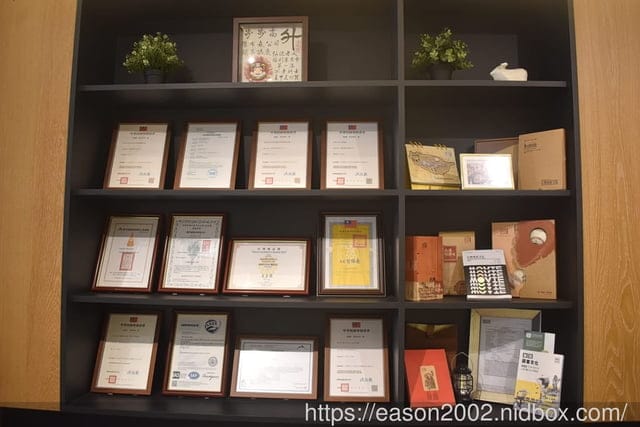 樓梯升降椅第一品牌 羅布森樓梯升降椅 | MIT精品 長輩、行動不便者的上下樓好幫手 安全語音提示，方便照顧者隨時注意狀況