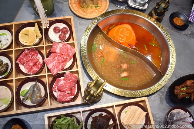 台中四川麻辣火鍋推薦 | 蜀九品四川麻辣火鍋 養生鍋 來自四川成都道地的好味道 正宗四川麻辣火鍋吃法