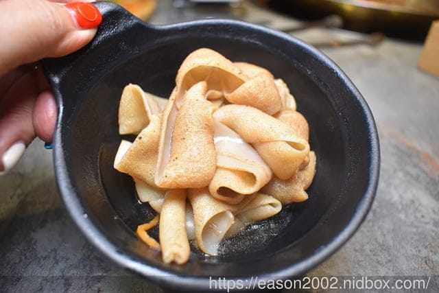 台中四川麻辣火鍋推薦 | 蜀九品四川麻辣火鍋 養生鍋 來自四川成都道地的好味道 正宗四川麻辣火鍋吃法