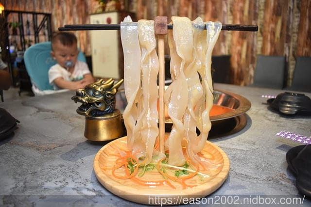 台中四川麻辣火鍋推薦 | 蜀九品四川麻辣火鍋 養生鍋 來自四川成都道地的好味道 正宗四川麻辣火鍋吃法
