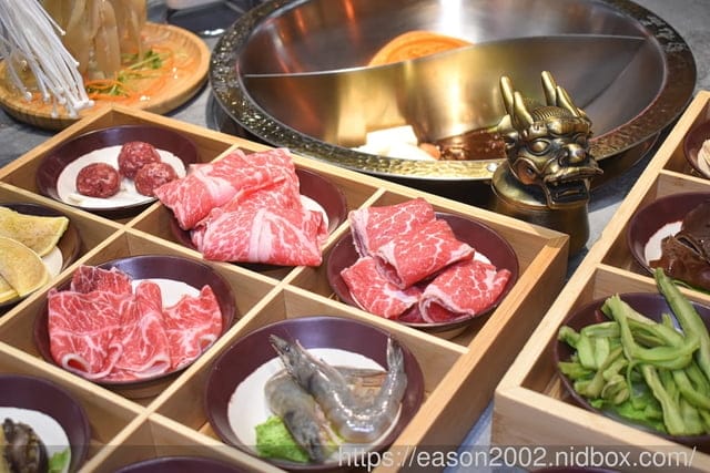 台中四川麻辣火鍋推薦 | 蜀九品四川麻辣火鍋 養生鍋 來自四川成都道地的好味道 正宗四川麻辣火鍋吃法