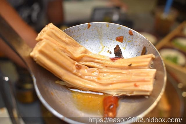 台中四川麻辣火鍋推薦 | 蜀九品四川麻辣火鍋 養生鍋 來自四川成都道地的好味道 正宗四川麻辣火鍋吃法