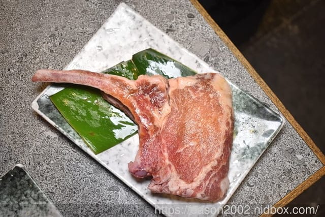 桃園和牛吃到飽餐廳推薦 | 鬥佐燒肉桃園店 新菜單上線 加價NT$618 享日本A5和牛、鮭魚菲力無限量供應吃到飽 還有啤酒、沙瓦免費無限量暢飲