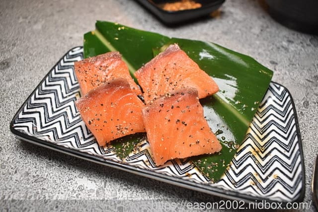 桃園和牛吃到飽餐廳推薦 | 鬥佐燒肉桃園店 新菜單上線 加價NT$618 享日本A5和牛、鮭魚菲力無限量供應吃到飽 還有啤酒、沙瓦免費無限量暢飲