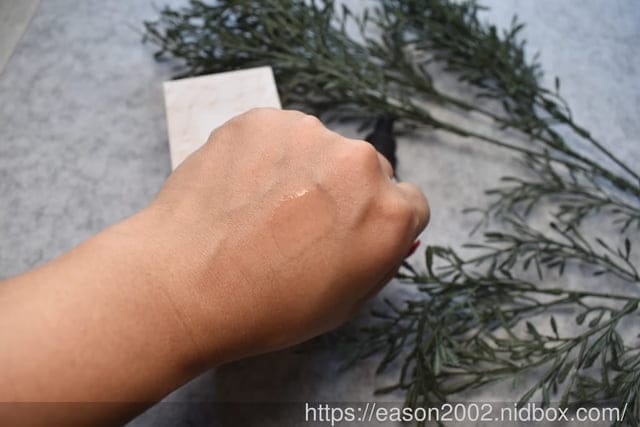 早C晚A保養心得溫和煥膚好物分享 | LOYE樂妍 日夜皮秒精華系列 維A角鯊精華油+維C酵母精華乳 高CP值抗老精華開箱