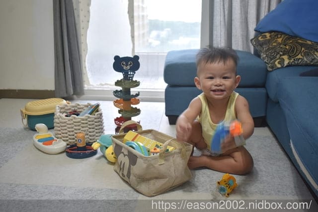 小孩適合怎麼樣的遊戲地墊？既安全、無聲又好清理 | 推薦使用德國MAYVOICE美聲吸音制震地墊 德國AgBB規範無有害揮發物，無雜絲、質感不粗糙