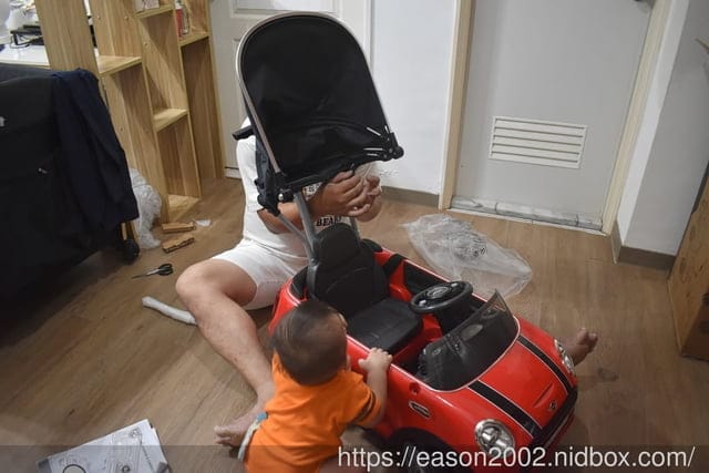 Snmartmom 聰明媽咪 | MINI Cooper 嬰幼兒造型滑步車 Push Car 台灣獨家代理 可拆卸操控推桿，輕鬆操控助步推行 兒童手推車、平衡車、兒童滑步車 推薦