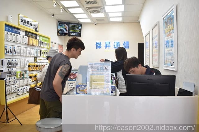 傑昇通信 基隆深溪店 | 未中獎彩券、刮刮樂沒中不要丟，可以到傑昇參加「槓龜彩券換好康」活動～買手機配件，現折NT$200，再送傑納瑞狗狗包裝抽取式衛生紙一串 （共 6 包）