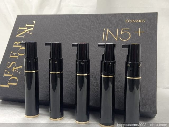 居家輕光撩指甲推薦 | 凝膠指甲貴俗俗，不如用 智繪美 iN5+極速調色光撩凝膠組 自己DIY動手做，一共有145色可選，貼鑽、彩繪貼紙都難不倒