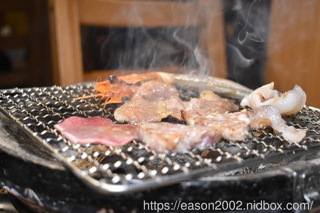 蘆洲父親節、情人節聚餐推薦 | 燒肉屋（蘆洲店）近徐匯中學捷運站 套餐、單點 都“狠”可以的炭火燒肉～